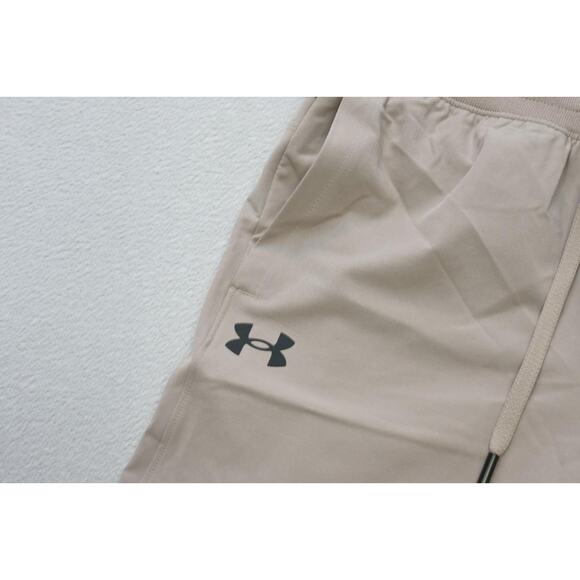 Under Armour Tapered Joggers Sweat Pants Beige W/Pockets Mens Small NWT $100 - Picture 5 of 10